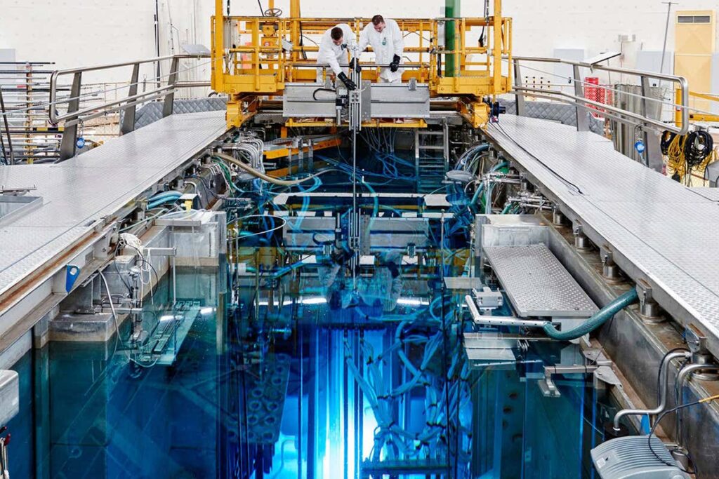 how-does-a-nuclear-reactor-work-a-closer-look-at-the-working-principle