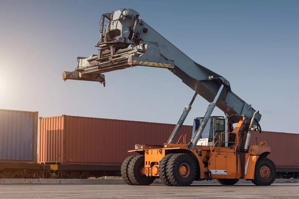 Choosing the Ideal Container Handling Equipment